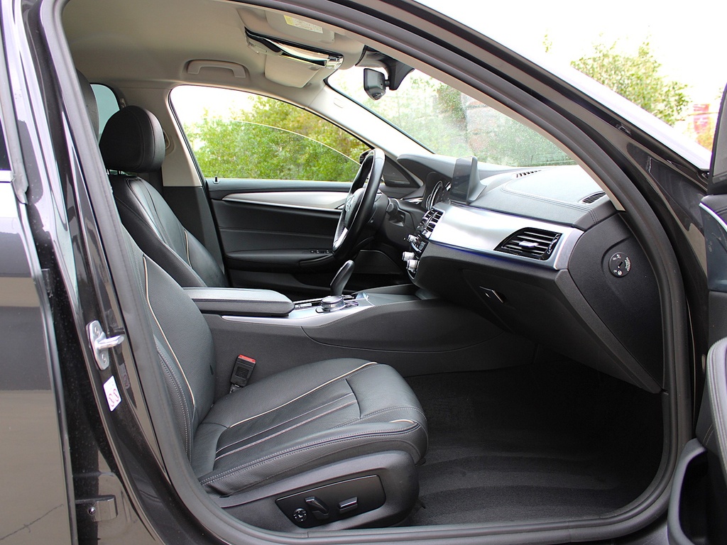 Bmw 530e G30 Luxury 23.09.26 15