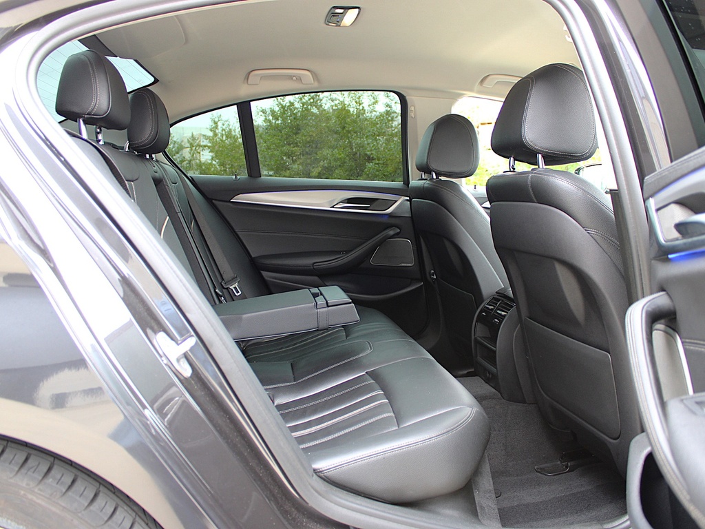 Bmw 530e G30 Luxury 23.09.26 16