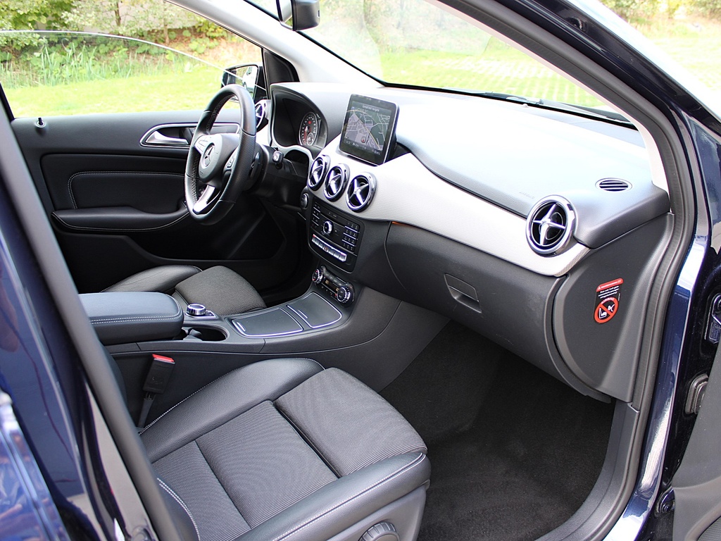 Mercedes B180d AMG 24.10.26 15