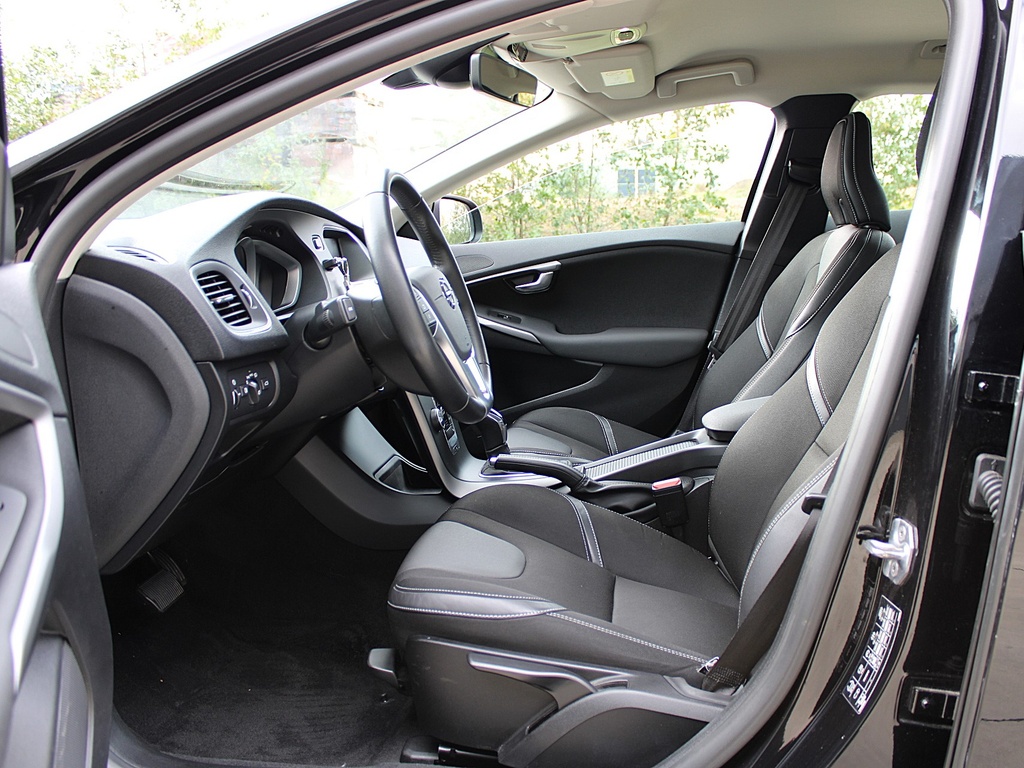 Volvo V40 29.10.26 09