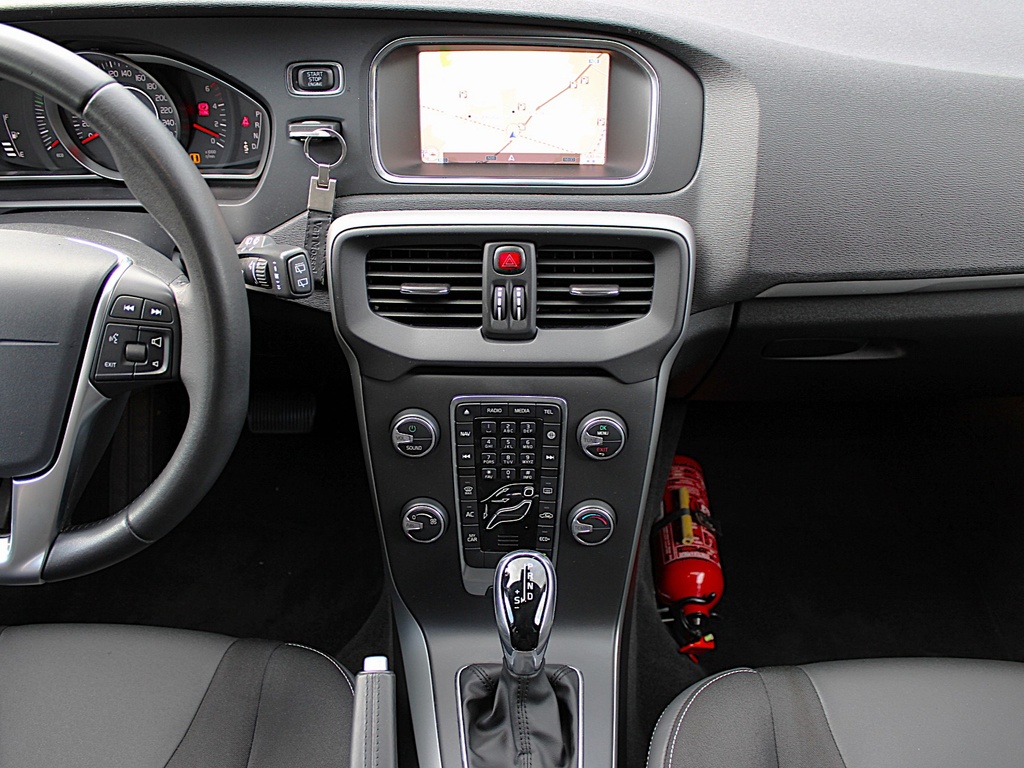 Volvo V40 29.10.26 12